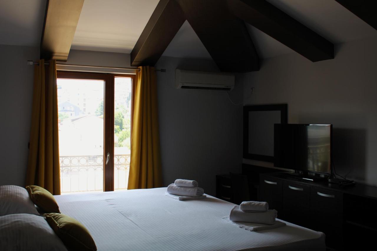 At Oliver's Apartman Budva